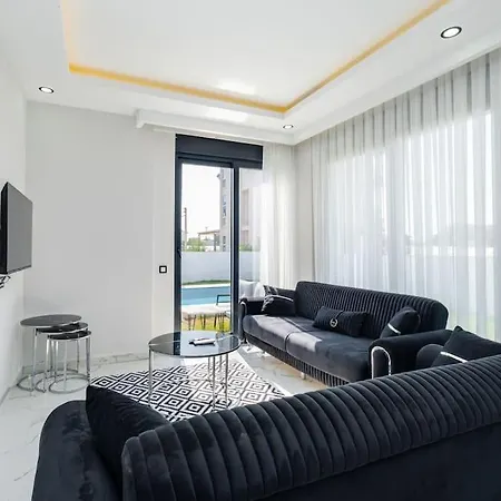 Villa Belek Kadriye Land Of Legend Karsisi Luxe Arka Taraf Serik