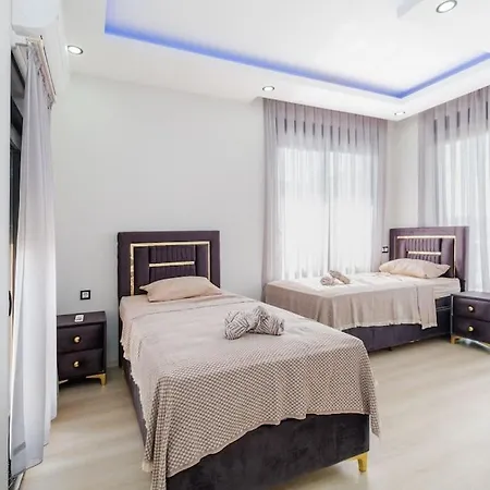Belek Kadriye Land Of Legend Karsisi Luxe Arka Taraf Serik