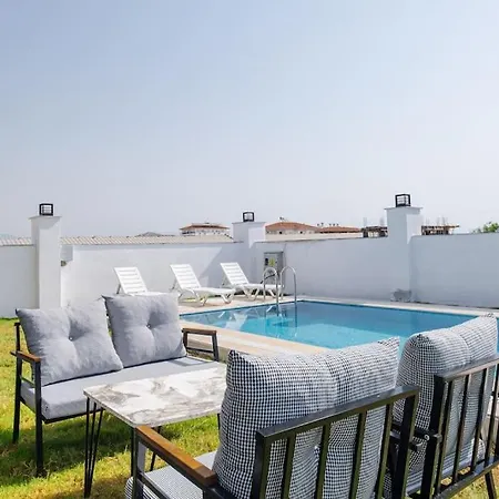 Belek Kadriye Land Of Legend Karsisi Luxe Arka Taraf Serik