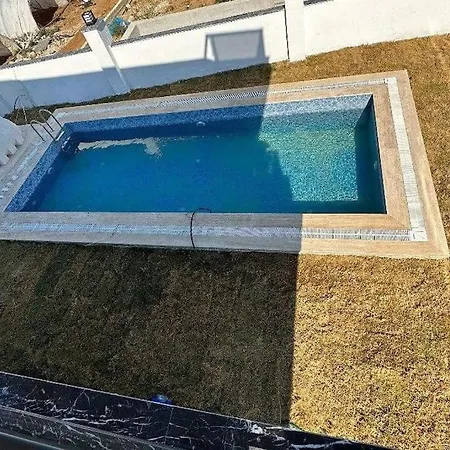 Belek Kadriye Land Of Legend Karsisi Luxe Arka Taraf Villa